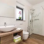 Holiday home Stunning In