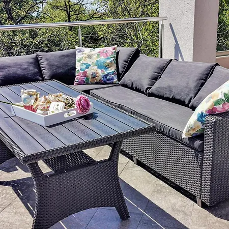 4 Bedroom Awesome In * Matulji