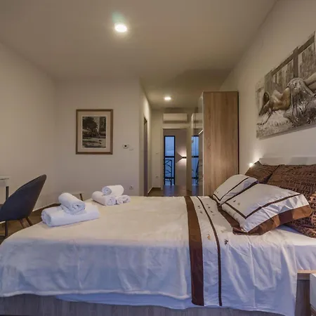4 Bedroom Awesome In Matulji